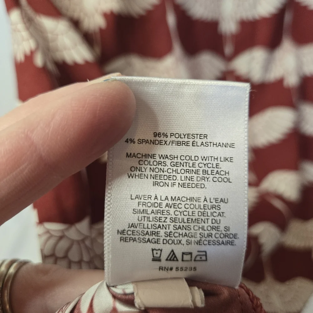 Express XS Red Bird Print V-Neck Blouse - Picture 4 of 4